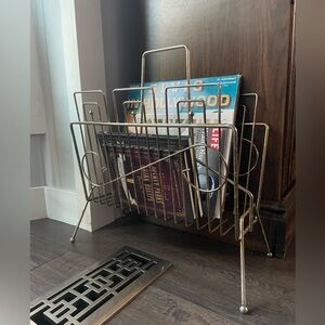 Vitnage Brass Magazine rack